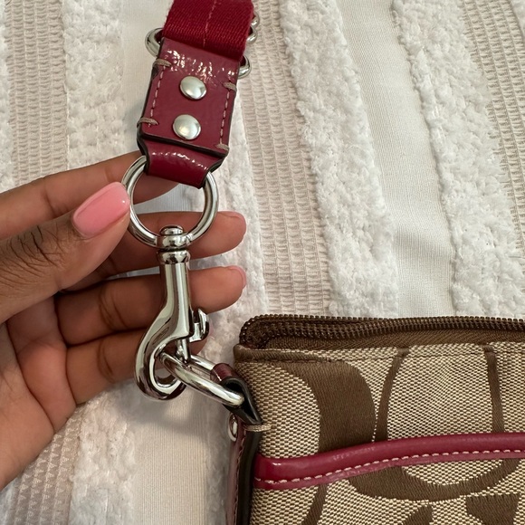 Coach Crossbody Bag - Picture 2 of 7